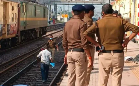 Mirzapur News :  कालका-हावड़ा एक्सप्रेस की चपेट में आने से 6 श्रद्धालुओं की मौत