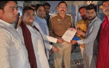 Farrukhabad News : सपा मुखिया के खिलाफ अभद्र टिप्पणी का विरोध: पुलिस को दी तहरीर