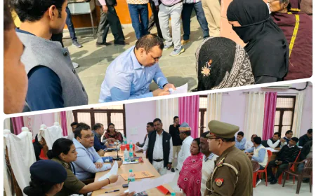 Kasganj news  कासगंज पर डी एम की अध्यक्षता में हुआ तहसील समाधान दिवस कासगंज में 52 प्रार्थना पत्र प्राप्त, 05 मौके पर ही निस्तारित।