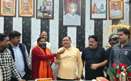 Kasganj news बिहार में एनडीए की जीत, अमांपुर में भाजपा कार्यकर्ताओं ने मनाया जश्र