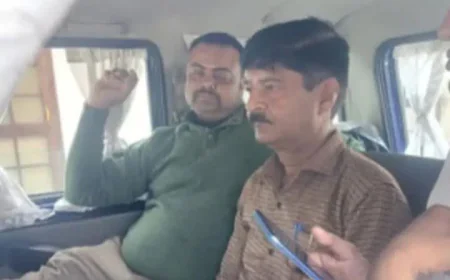 Farrukhabad News : एंटी करप्शन ने नहीं विजिलेंश ने पकड़ा था रिश्वत खोर लिपिक को