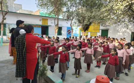 Kasganj news बाल विवाह मुक्त भारत अभियान के तहत प्राथमिक विद्यालय में जागरूकता कार्यक्रम आयोजित