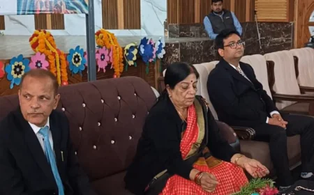 कॉफी विद पेरेंटस मीट में पढ़ाई रणनीति पर की चर्चा