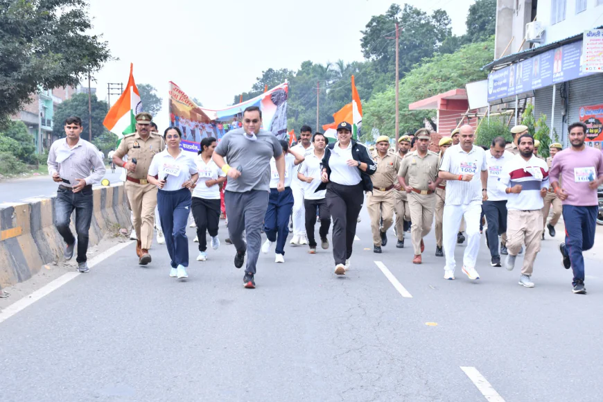 Kasganj news कासगंज पुलिस द्वारा किया गया “रन फॉर यूनिटी” का भव्य आयोजन