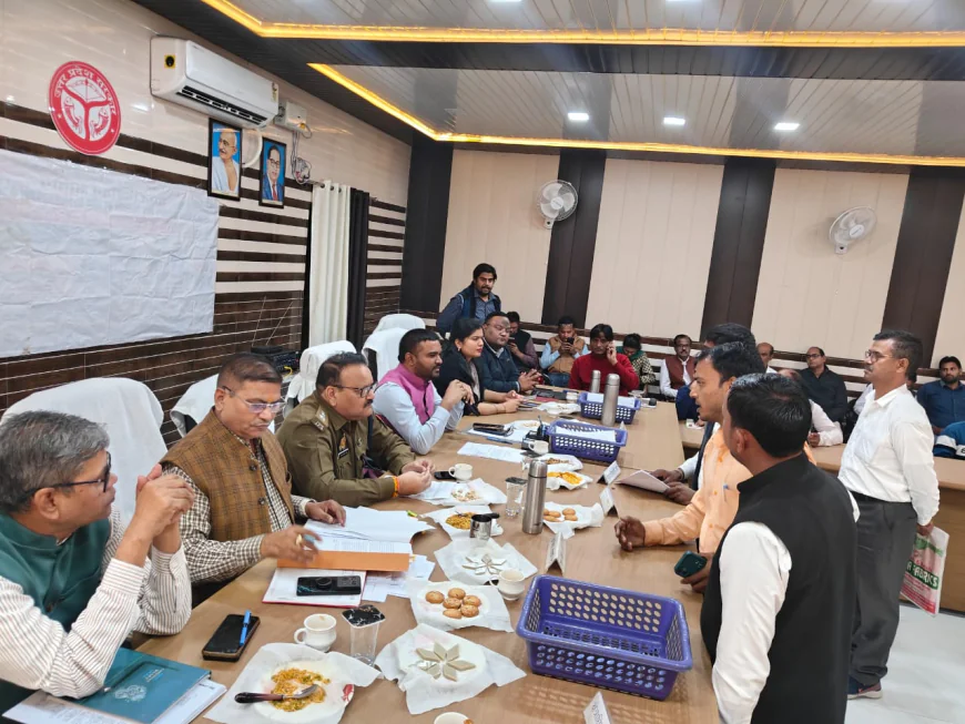 Etah News : जलेसर तहसील में जिलाधिकारी  की अध्यक्षता में संपन्न हुआ संपूर्ण समाधान दिवस