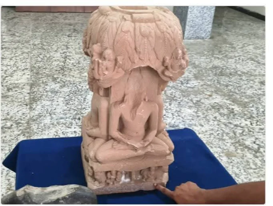 कपिल में खुदाई में मिली प्राचीन प्रतिमा: जैन मुनि ने इसे भगवान ऋषभदेव की 2000 वर्ष पुरानी मूर्ति बताया