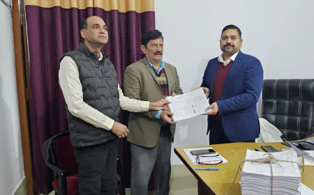 बीएलओ व सपोर्टिंग स्टाफ का समर्पण लोकतंत्र को सशक्त बनाने में प्रेरणादायी है-जिला निर्वाचन अधिकारी