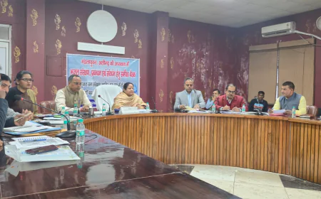 मनरेगा से तालाबों का विस्तारीकरण कराते हुए गहरा कराने के दिए निर्देश