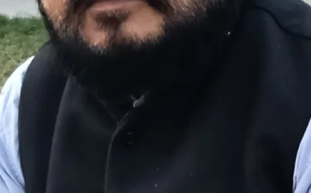 संसदीय भाषा से महरूम होती राजनीति