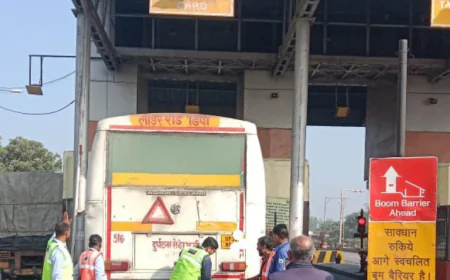 कोहरे से सड़क दुर्घटनाएँ रोकने के लिए NHAI की पहल - राष्ट्रीय राजमार्गों पर वाहनों पर लग रहे रिफ्लेक्टर