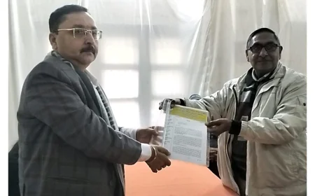 व्यापारियों के विरोध के चलते मंडी की दुकानों की नीलामी स्थगित, हुआ हंगामा