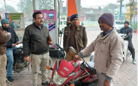 नो हेलमेट-नो पेट्रोल' अभियान पर प्रशासन सख्त; 53 वाहनों का चालान, 1.45 लाख रुपये का जुर्माना