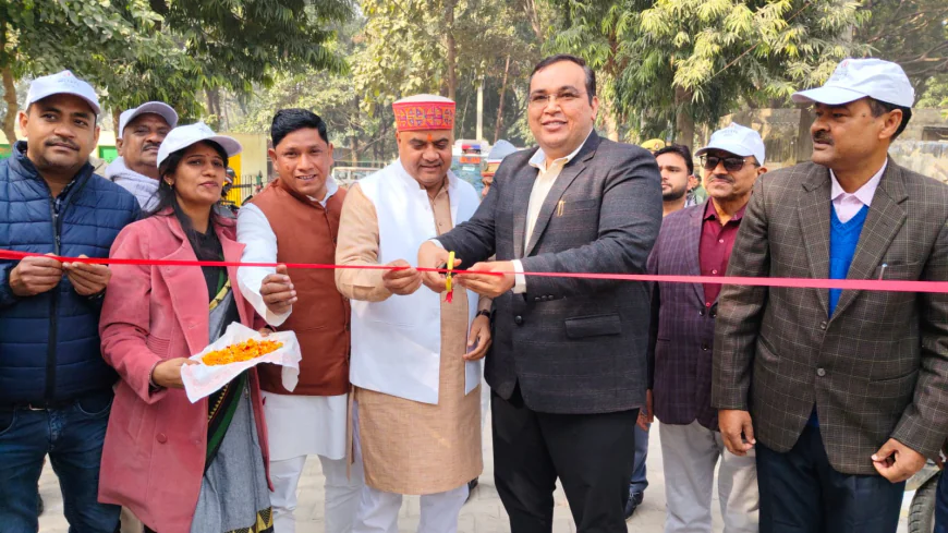 Kasganj news भू0पू0 प्रधानमंत्री स्व0 चौधरी चरण सिंह के जन्म दिवस के उपलक्ष्य में किसान मेला डी एम द्वारा फीता काटकर किया शुभारम्भ