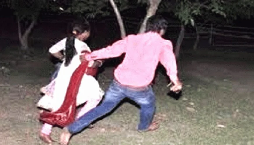 Mainpuri News : 5 बच्चों की मां जेवर नगदी लेकर प्रेमी संग फरार, पति ने एसपी से लगाई गुहार