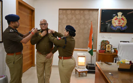 एसएसपी श्याम नारायण सिंह को सेलेक्शन ग्रेड वेतनमान पर पदोन्नति, एडीजी ने लगाए कॉलर बैंड