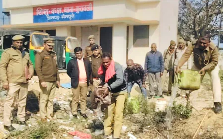 Mainpuri News : कुरावली थाने में 72 हजार की अवैध शराब का किया गया विनिष्टीकरण