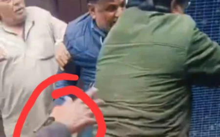 दो पक्षों में हिंसक झड़प, लाठी-डंडे चले, तमंचा लहराने का आरोप