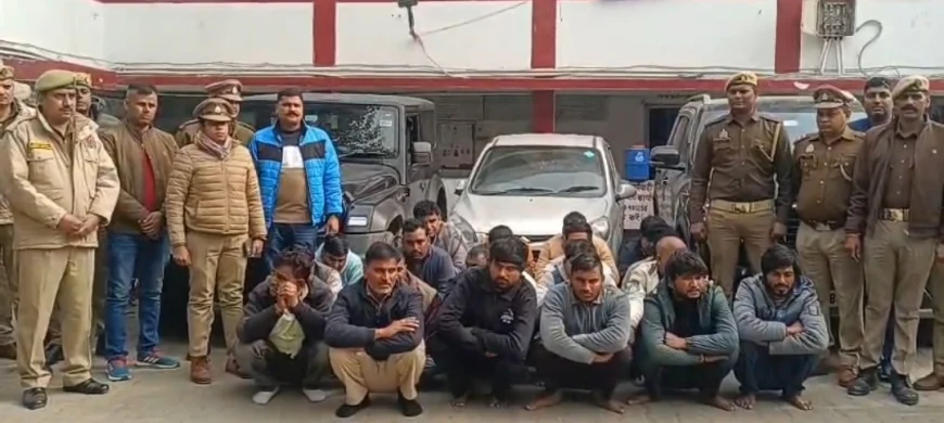 शिकोहाबाद थाना पुलिस ने जुआ खेलते 20 अभियुक्त किए गिरफ्तार, 2.89 लाख किए रुपये बरामद