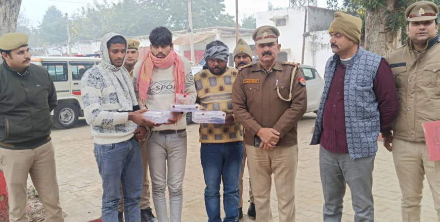 नकली आभूषण बेचकर ठगी करने वाले गिरोह का पर्दाफाश, 3 गिरफ्तार