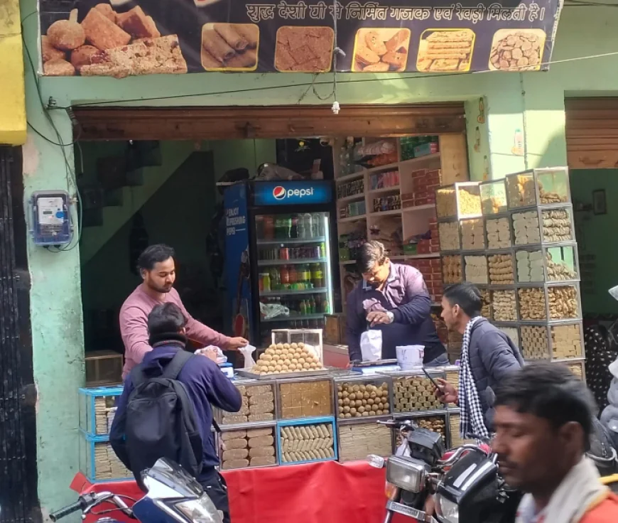 मकर संक्रांति पर्व पर गुलज़ार हुए बाज़ार,पतंगों की बिक्री तेज