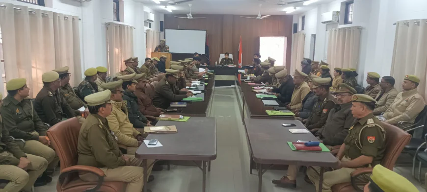 पुलिस लाइन सभागार में मासिक अपराध समीक्षा बैठक एवं सैनिक सम्मेलन आयोजित
