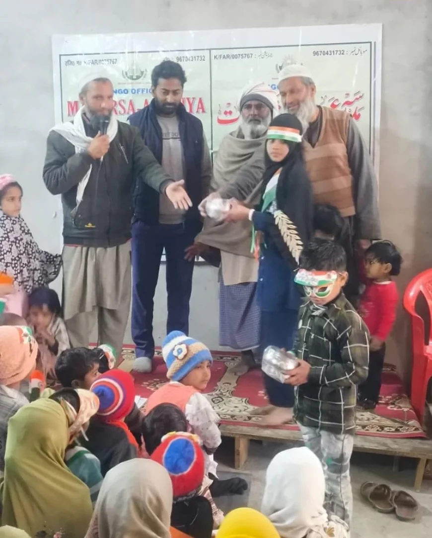 मदरसा अरबिया आइस लिल बनात में गणतंत्र दिवस हर्षोल्लास के साथ मनाया गया