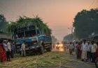 ओवरलोड गन्ने के ट्रक की बॉडी फटी, बाल-बाल बचे राहगीर; खराब सड़क को लेकर फूटा लोगों का गुस्सा