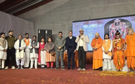 श्री मेला राम नगरिया में “योगी गाथा” नाटक का मंचन