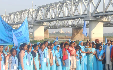 अपनी नदी बचाने के लिए आगरा के लोगों को आगे आना होगा — जल सहेलियां