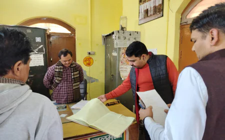 एडीएम ने नगर पालिका परिषद कायमगंज का किया औचक निरीक्षण