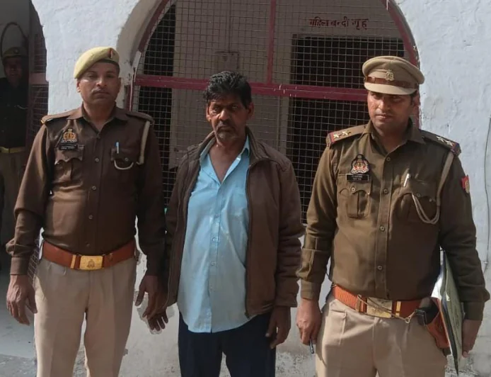 जानलेवा हमले का वांछित आरोपी गिरफ्तार, लाइसेंसी बंदूक बरामद