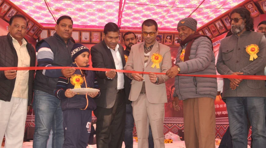 शहीद मेला बेवर: महाकवि देव की स्मृति में काव्य धारा से सराबोर हुआ शहीद मंच