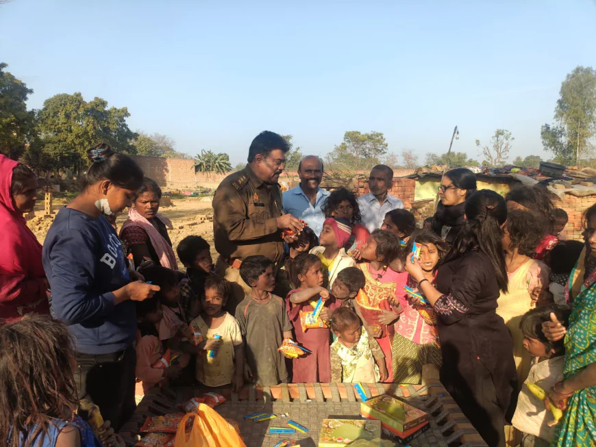 कायमगंज में श्रमिक परिवारों के लिए प्रेरणादायक कार्यक्रम का किया गया आयोजन