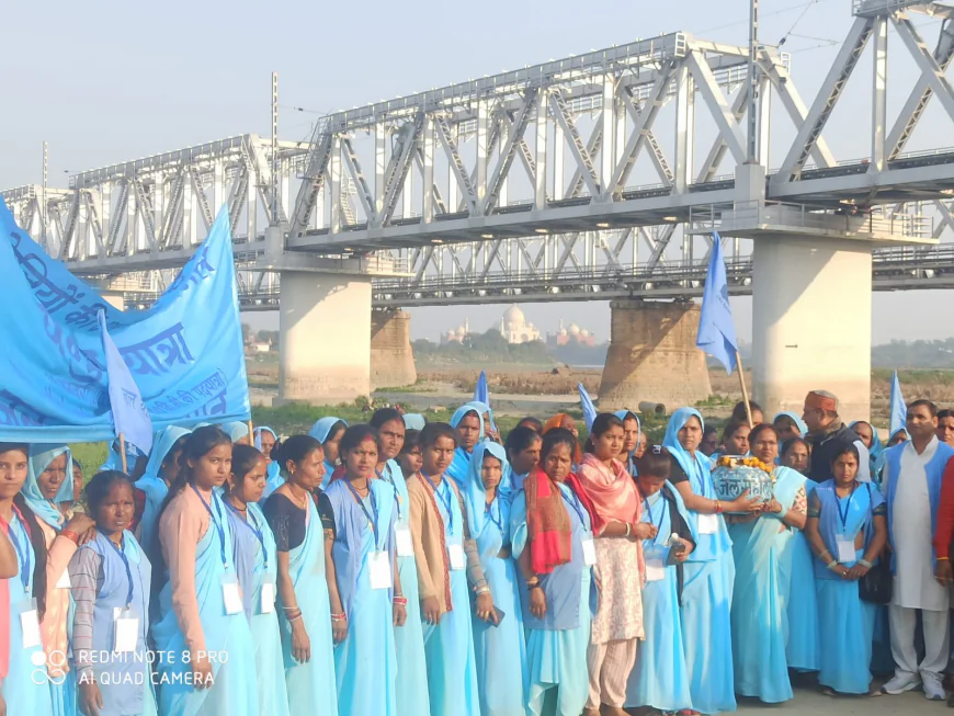 अपनी नदी बचाने के लिए आगरा के लोगों को आगे आना होगा — जल सहेलियां