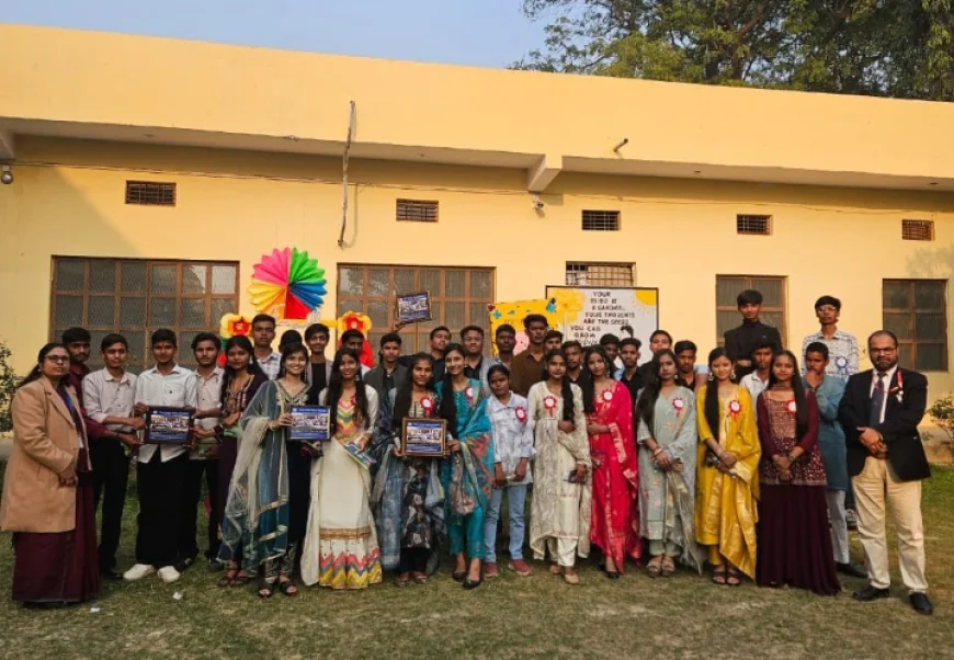 Farrukhabad News : किरण पब्लिक स्कूल में भव्य विदाई समारोह आयोजन