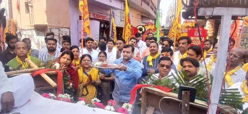 शिकोहाबाद में भव्य निशान यात्रा निकली, श्रद्धालुओं में उमड़ा आस्था का सैलाब