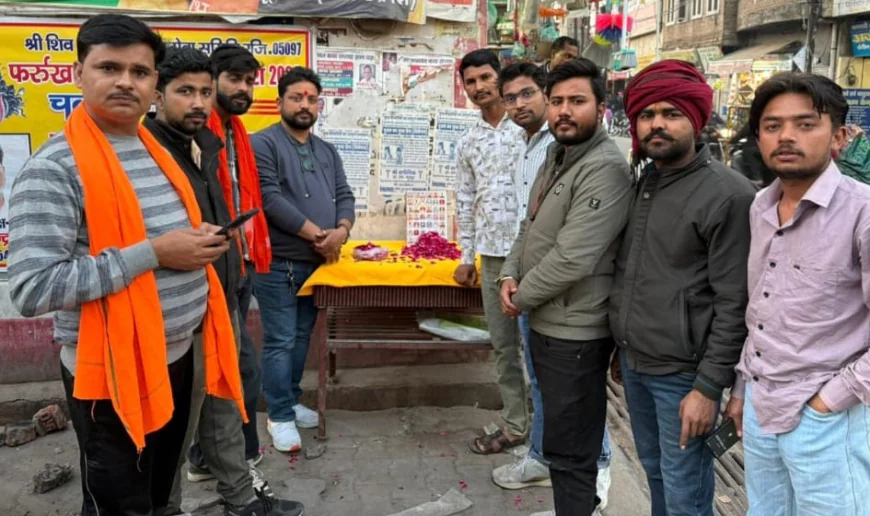 पुलवामा हमले के शहीदो कों दी श्रद्धांजलि