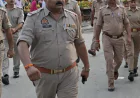 Kasganj news अमाँपुर पुलिस ने बाजारों में पैदल मार्च कर दिलाया सुरक्षा का भरोसा