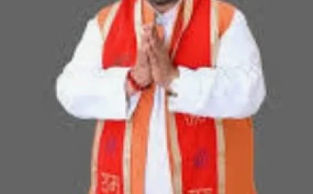 सोशल मीडिया पर संपत्ति बढ़ने के दावों पर सांसद मुकेश राजपूत की सफाई, कहा- "सांसद बनने के बाद नहीं बढ़ी एक भी प्रतिशत आय"