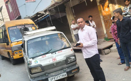 Etah News : स्कूली वाहनों की सघन जांच में 4 वाहन सीज, 90 हजार रुपये का जुर्माना