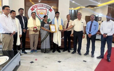 विद्यालय के गौरव बने अभिषेक कुमार यादव, यूपीएससी में 532वीं रैंक पर किया गया सम्मान