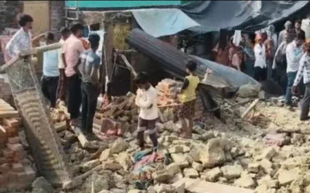 मैनपुरी: कच्ची दीवार और टीनशेड गिरने से एक ही परिवार के तीन लोगों की मौत, तीन घायल
