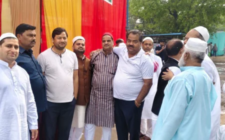 शिकोहाबाद में हर्षोल्लास के साथ मनाया गया ईद-उल-फितर, लोगों ने गले मिलकर दी मुबारकबाद