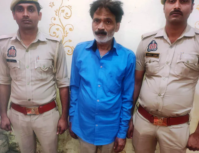 Farrukhabad News : किरायेदार निकला वृद्ध दंपति का हत्यारा, पुलिस ने किया डबल मर्डर का खुलासा