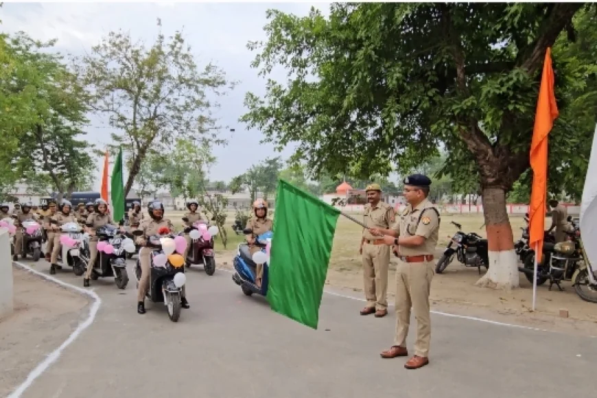 मिशन शक्ति फेज-5 के तहत एटा में महिला सशक्तिकरण रैली निकाली गई