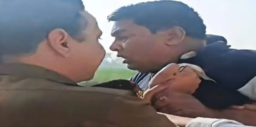 Farrukhabad News : अवैध शराब पकड़ने गए दरोगा की वर्दी पर जनता का हाथ, महिला समेत 4 गिरफ्तार