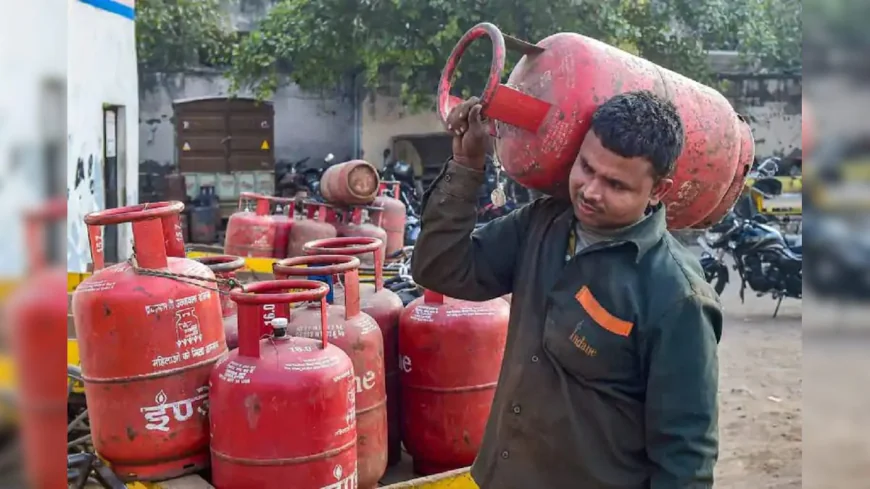 LPG Price : घरेलू गैस ₹60 और कमर्शियल सिलेंडर ₹115 महंगा