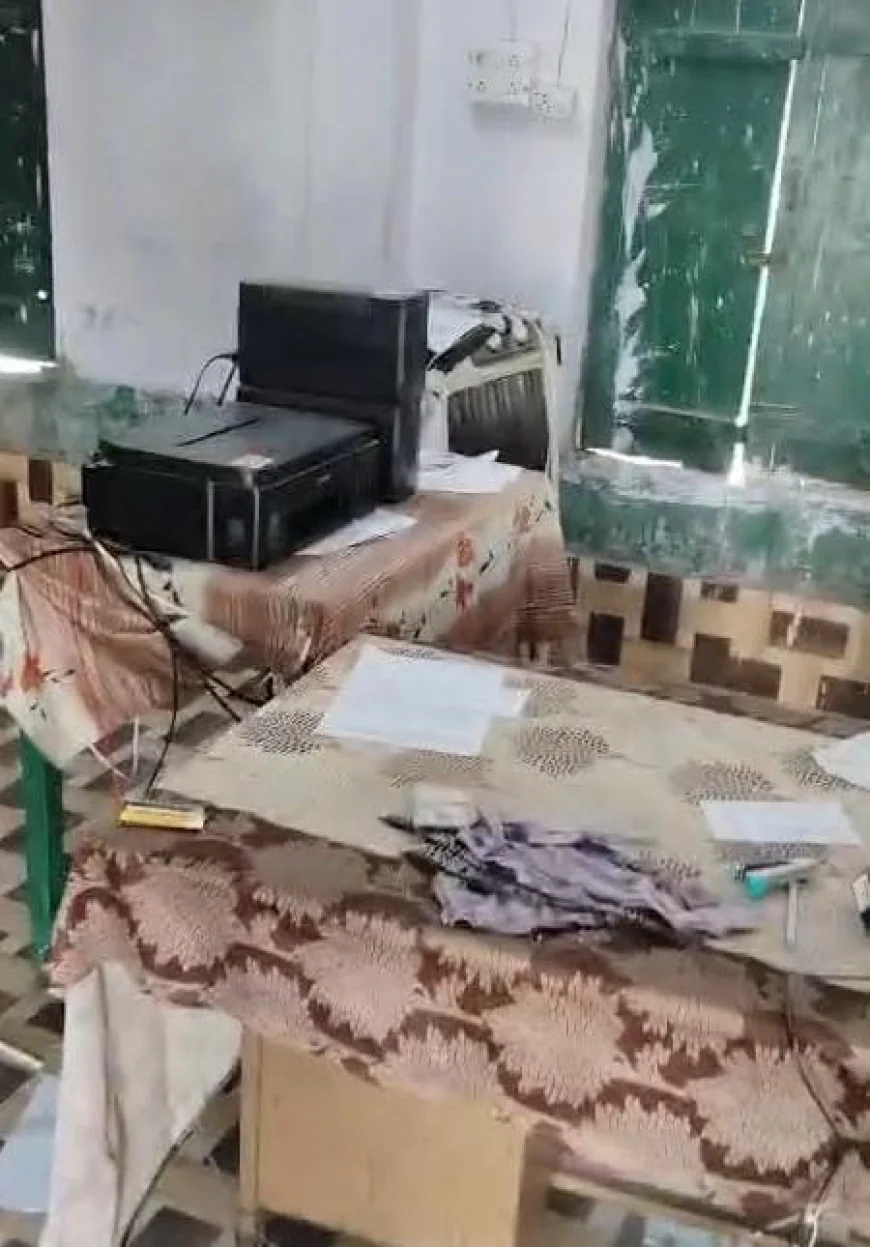 Kasganj news अमांपुर आधार कार्ड सेंटर BRC में हुई चोरी, उपकरण ले गए चोर