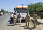 ओवरलोड वाहनों पर बड़ी कार्रवाई: 3 ट्रक सीज, 1.01 लाख रुपये का जुर्माना