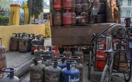 मिडिल ईस्ट युद्ध का असर: LPG सिलेंडर महंगा, कमर्शियल गैस 2000 के पार